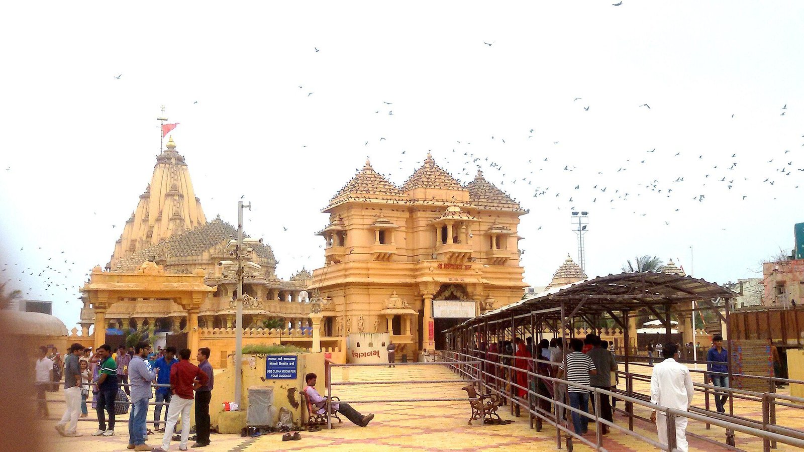 Ahmedabad to Somnath taxi
